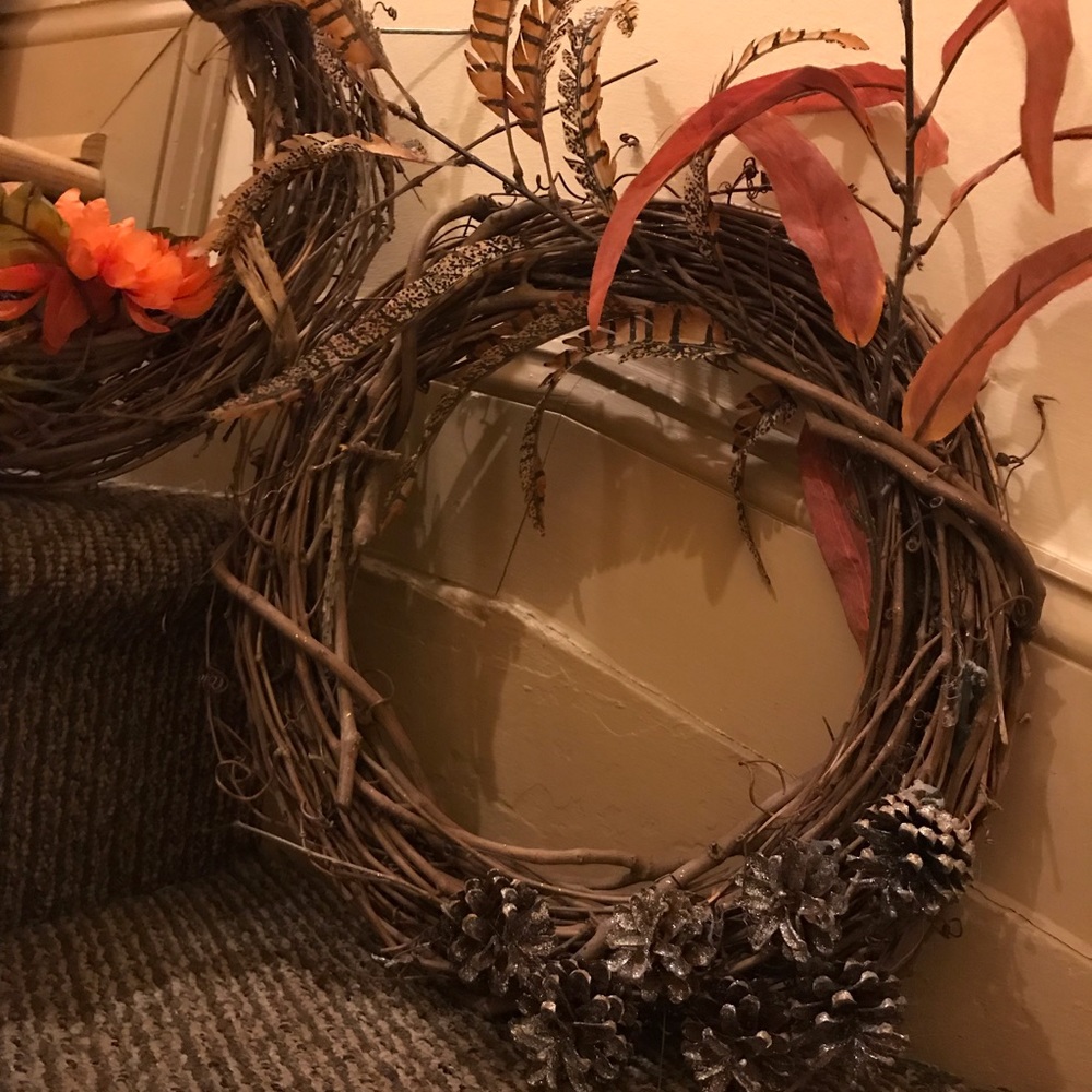 Fall Decor / Wreaths - Picture 3 of 5